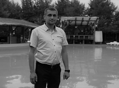 В реанимации скончался волгоградец, пострадавший из-за расправы в Сбербанке после конфликта в родительском чате, - «Блокнот Волгограда»