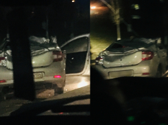  В Камышине автомобили  на ровной дороге перелетают  через бордюры на крыше 