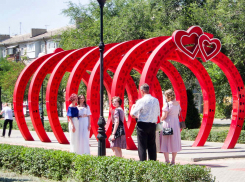 В Камышине коммунальщики объявили, что завтра, 15 августа, отключат электричество на улице Терешковой, и не только