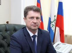 Глава Камышина Станислав Зинченко записал телеобращение: пожилым камышанам при необходимости купят продукты - за их счет (ВИДЕО)