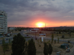 В Камышине энергетики не успели дать потребителям горячую воду, как начали ее отключать