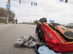 В Камышине водитель на «Лада Х-Рэй» сбил двух 14-летних подростков и скрылся с места ДТП