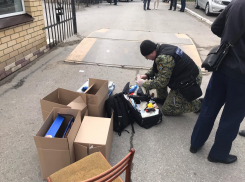 СК: у здания УБЭП в Волгограде, где  убили полицейского, работает следственная группа