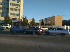 Выставление новых приоретитетов на «кольце» улицы Базарова при повороте на улицу Маресьева обернулось несколькими авариями