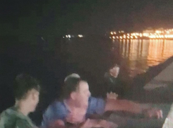 В Камышине поздно вечером 15 апреля разыгралась трагедия на воде (ВИДЕО)