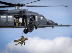 Спасем или закопаем под бомбами: стала известна судьба второго сбитого в Иране американского пилота с F-15