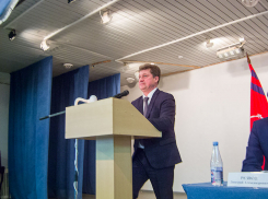 В Камышине администрация Станислава Зинченко не собрала доходов, финансирование многих сфер провалено, но любимчики «сыты»