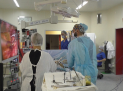 Две уникальные операции провели волгоградские врачи, одним спасенным оказался камышанин