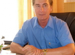 Депутат Камышинской городской думы, экс-председатель городского комитета по образованию Владимир Подхватилин выступил против поборов в школах и детсадах