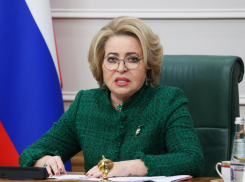 Валентина Матвиенко вдруг предложила отправлять абитуриентов из регионов учиться не в столицах, а «дома»