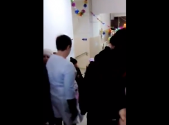 Жители Камышина снимают на видео очереди в местных поликлиниках