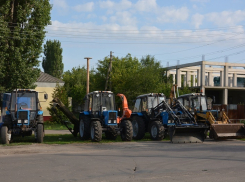 В Камышине неизвестный случайно спалил автомобиль