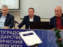 В Камышинском технологическим институте за «круглым столом» обсуждали тему «целевиков» и трудоустройство выпускников - выводы дискутантов неизвестны