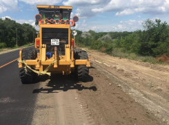 На трассе между Камышином и Петровым Валом отремонтируют 12 километров дороги