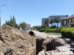 Большие коммунальные «раскопки» происходят в конце весны на улице Спортивной в Камышине
