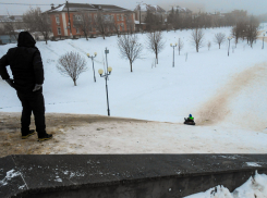 Власти Камышина ищут семью для любознательного, активного мальчика