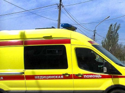 В праздничный день в Камышине попал под колеса и пенсионер