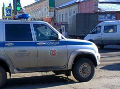 В Камышине полицейские задержали вора, вынесшего из частного дома телевизор