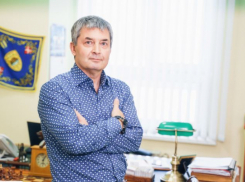 День рождения празднует глава Волгоградского отделения Союза журналистов России Вячеслав Черепахин 