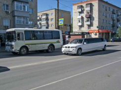 В Госдуме большим и маленьким российским чиновникам пригрозили распродажей их иномарок с аукционов