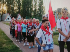 100 бабушек и дедушек поедут в «возрастную» смену в детский лагерь «Солнечный» в Камышине, за чей счет - неизвестно