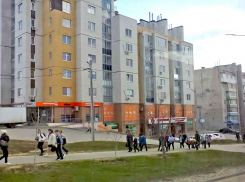 «КамышинТеплоЭнерго» оставляет без горячей воды 4 мая многоэтажки и школу в 3-м микрорайоне