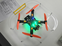 В Детско-юношеский центр Камышина закупили квадрокоптеры, чтобы учить ребят управлять ими