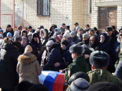 В Камышине отдали все воинские почести погибшему в спецоперации мобилизованному медбрату