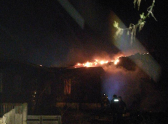 В Камышине сгорели заживо два человека в домах на Полосе отчуждения