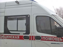 На московской трассе один большегруз врезался в другой, его отбросило на «встречку», в легковушку, в которой изранило пассажира