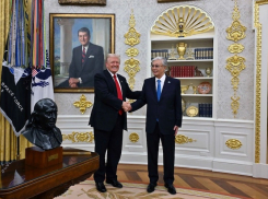 Трамп превращает Казахстан и Узбекистан в свои колонии для удара по России и Китаю, - «Блокнот - Россия»