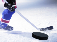 Камышане и волгоградцы выйдут с клюшками на лед в «сталинградском» турнире