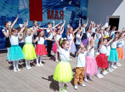 Женщины в разных городах Волгоградской области встают на учет по беременности после ЭКО и рожают малышей, в том числе двойняшек