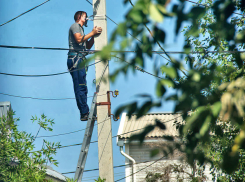 В четырех многоквартирных домах отключат свет в Камышине 3 сентября