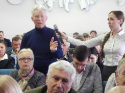 Бюджетники в Камышине получают столько же, сколько промышленники на крупных предприятиях