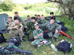 В Камышинском районе на Ромашковой поляне прошли не гуляния, а казачьи «бои» 