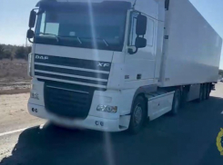 Молодой водитель и пассажир «Лады» скончались в ДТП с фурой 9 марта в Волгоградской области (ВИДЕО)