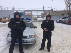 В Камышине росгвардейцы задержали подозреваемых в краже и грабеже