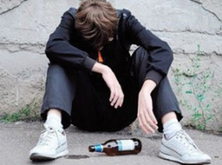 Рейд полиции обнаружил, что камышинские подростки-школьники  пьянствуют, когда им не исполнилось и 16-ти