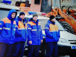 В Камышине сотрудники ГАИ освежили свои рабочие навыки на случай снега и ветра