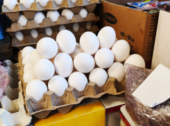Сахар, гречка, яйца и электричество возглавили список продуктов и услуг, подорожавших для камышан за неделю