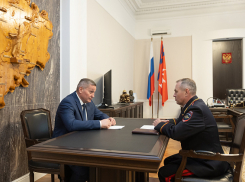 Андрей Бочаров говорил о безопасности дорожной инфраструктуры с начальником Главка МВД Дмитрием Свиновым