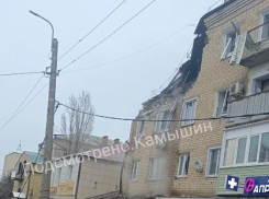 Что известно о состоянии пострадавших во «взорвавшемся» подъезде МКД в Камышинском районе? (ВИДЕО)