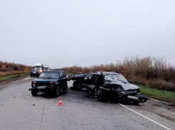 Сегодня, 4 ноября, ранним утром под Камышином 62-летний ростовчанин снес автомобили двух пенсионеров-камышан