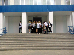 С 1 сентября в школах учащимся снова начнут измерять температуру