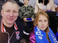 Депутат камышан в Госдуме сообщил им, что теперь телефоны в камышинских школах запрещены