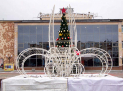 В Камышине световая «лилия» будет расти из фонтана у ДК «Текстильщик»?