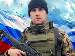 В Камышине проводят в последний путь героя СВО Владимира Королева