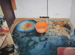 В Камышине дождем затопило квартиры дома, находящегося под капитальным ремонтом 
