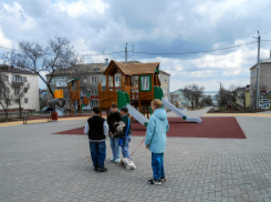 А озеленять новую площадку на улице Молодежной в Камышине когда будут? - камышанка